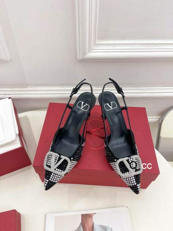 Picture of Valentino Shoes _SKUValentinosz35-405CM8CMXC040420220